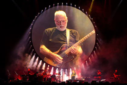 Eindrucksvolle Eleganz - David Gilmour lässt auf dem Bowling Green in Wiesbaden die Saiten glühen 