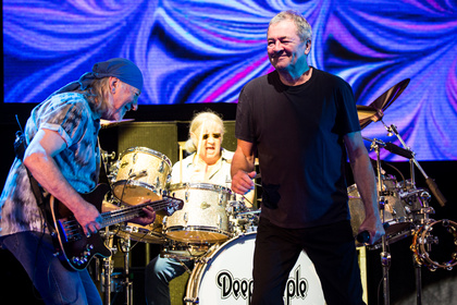 Stimmungsvoll - Fotos: Deep Purple live auf der Loreley Freilichtbühne 